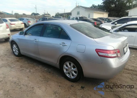 2011 Toyota Camry Le z USA, uszkodzony, nr VIN 4T4BF3EK8BR163821